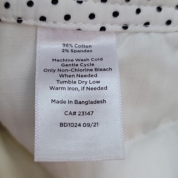 Talbots Perfect Short Lemon Print Women's  Size 6 - Picture 8 of 11